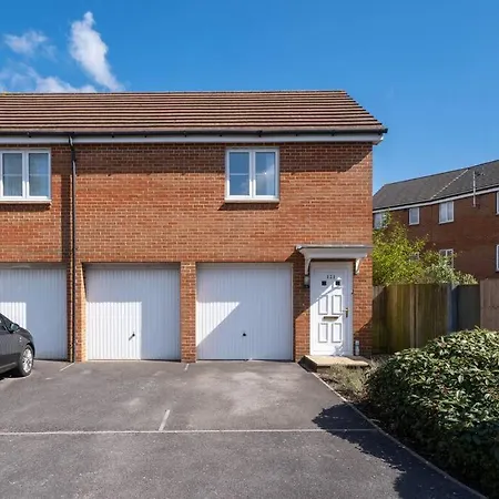 Apartment Bristol's Coach House - 2 Bedroom Detached With Secure Parking Bristol